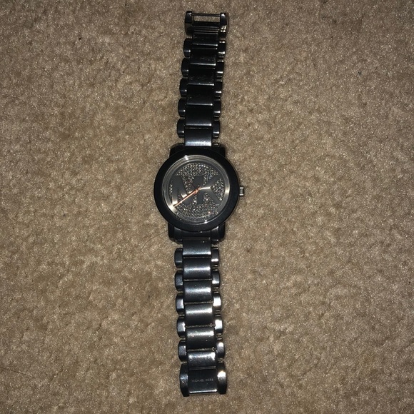 Dark gray Michael Kors watch - Picture 2 of 3